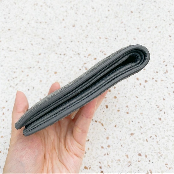 NWT Bottega Veneta Intriciato Leather BifoldWallet​ - Picture 3 of 7